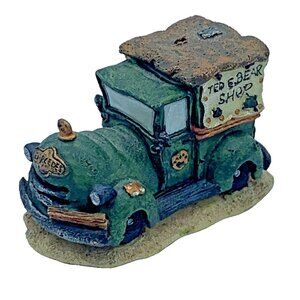 Boyds Town Village “Ted E’s Bearcedes” Figurine - 2000 - TBC Collectible